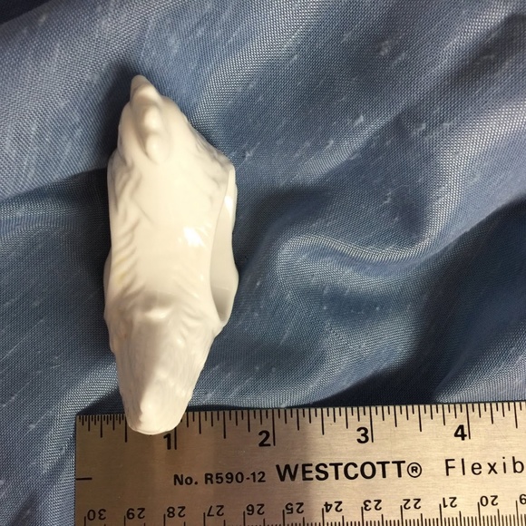 White Ceramic Rooster Napkin Rings Set of 4 - Picture 7 of 8